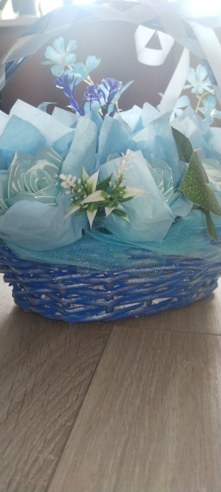 Корзина роз из атласных лент 9