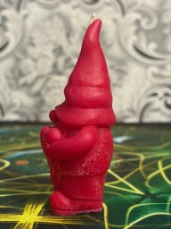 Свеча "Гном с сердцем" 2